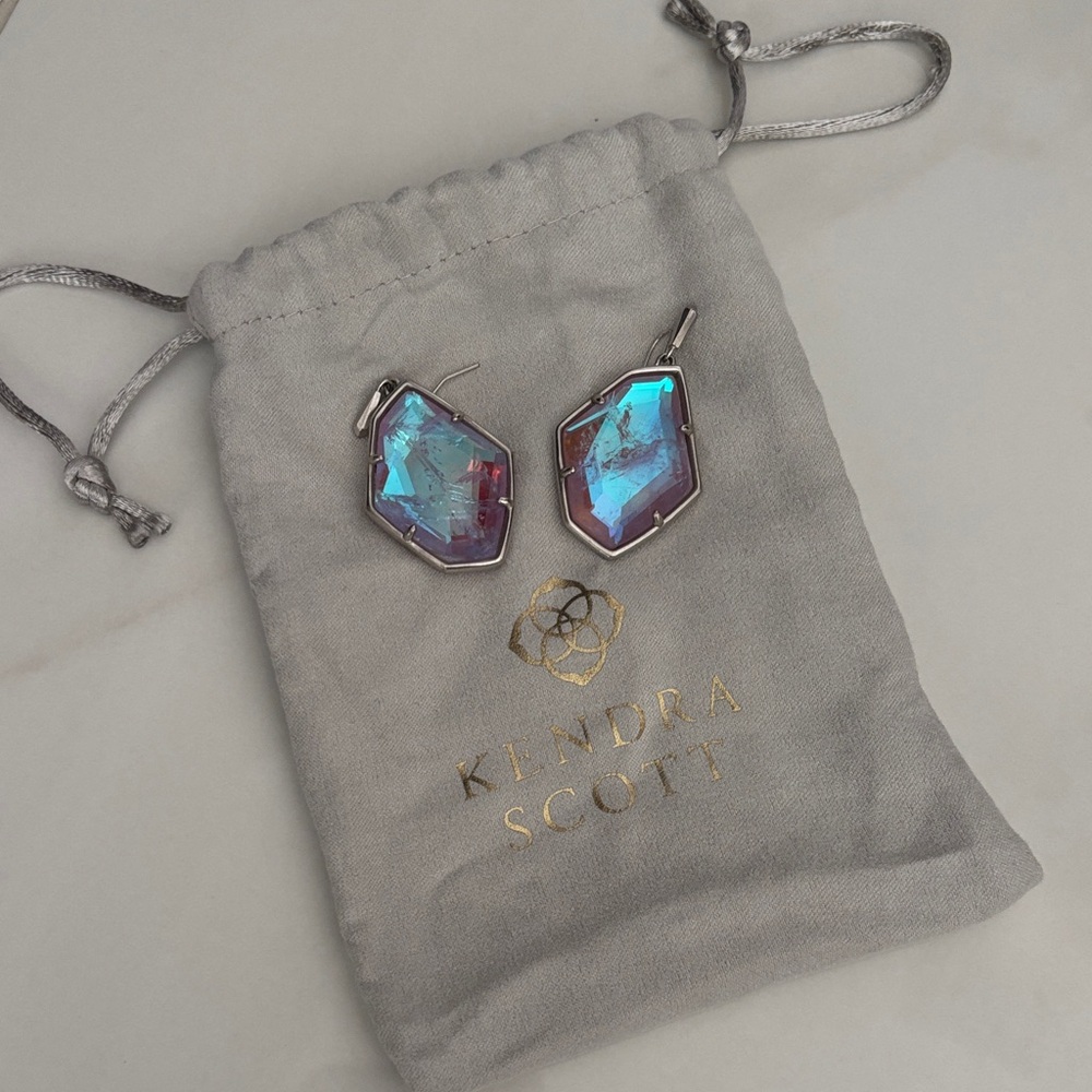 Kendra Scott Dunn Silver Drop Earrings in Amethyst Dichroic Glass